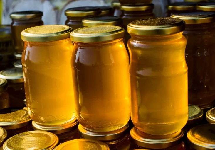 Woher der Honig tatsächlich kommt, soll nun in der sogenannten "Frühstücksrichtlinie" der EU festgelegt werden. Foto: iStock/berkay