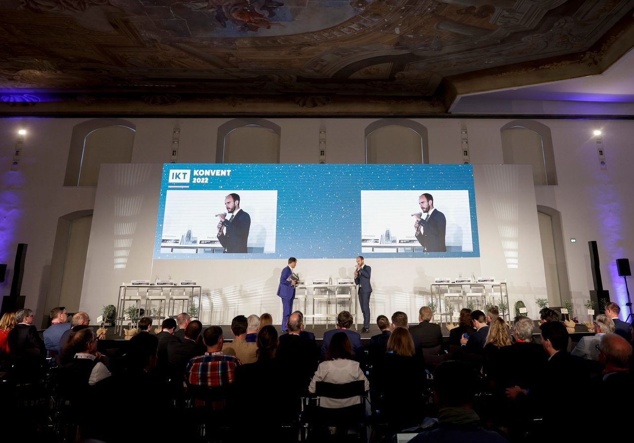 Der neue Staatsekretär für Digitalisierung und Breitbandausbau, Florian Tursky, sprach am IKT Konvent in der Aula der Wissenschaften über seine Ziele und die Herausforderungen seines Amtes. Foto: Andy Wenzel