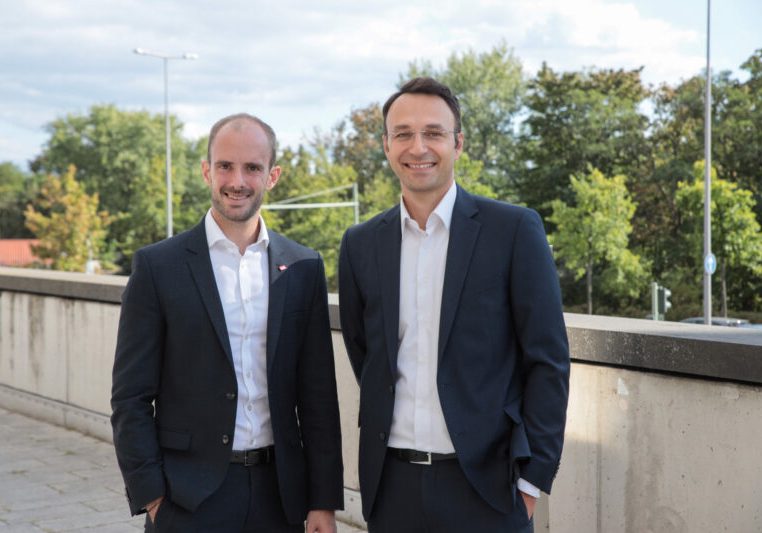 Staatssekretär für Digitalisierung und Telekommunikation, Florian Tursky und Senior Project Manager der Smart Country Convention, Jusuf Hadziselovic. Foto: Messe Berlin
