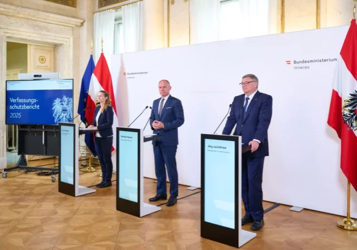 Innenminister Gerhard Karner reagiert auf den Verfassungsschutzbericht und startet zwei Gesetzesinitiativen gegen Extremismus. Foto: BMI/Schober