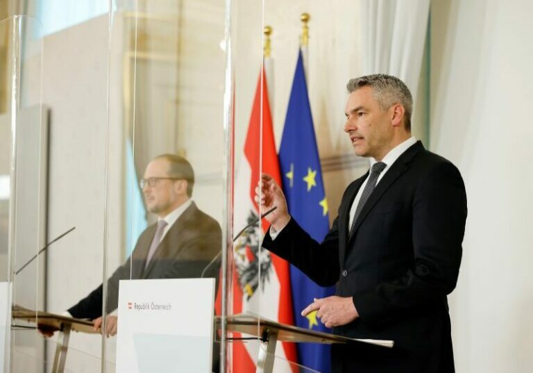 Bundeskanzler Karl Nehammer sprach von "enormer Hochachtung" für die Menschen in der Ukraine, die derzeit um ihre Existenz, ihren Staat und ihr Heimatland kämpfen. Foto: BKA / Dragan Tatic