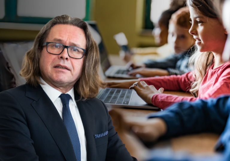 Bildungsminister Martin Polaschek möchte das Pflichtfach "Digitale Grundbildung" einführen. Foto: BKA / Christopher Dunker; iStock.com / skynesher