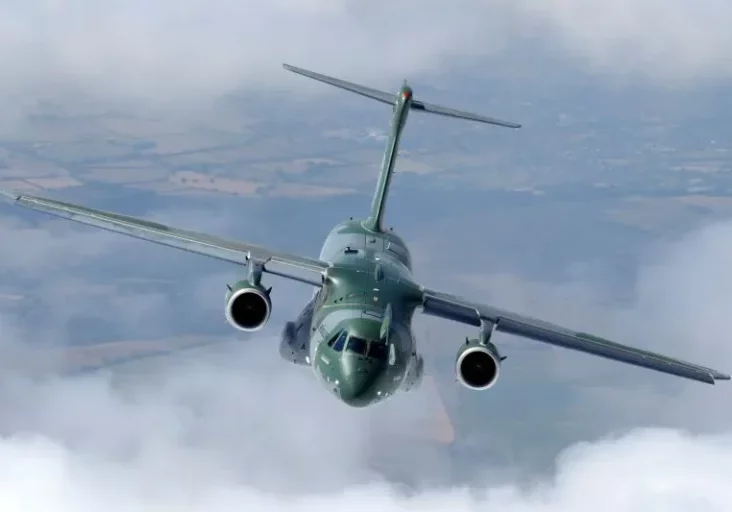 Vier Stück des Transportflugzeuges Embraer C-390 beschafft das Bundesheer. Eine von mehreren Maßnahmen für die Rüstung des Bundesheeres zu einer modernen Armee, wie Verteidigungsministerin Klaudia Tanner vor dem Nationalrat erklärte. Foto: BMLV